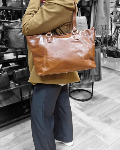 THE MONTE - A4 Handtaska