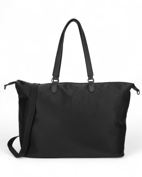 ENRICO BENETTI Caroline Sundtaska