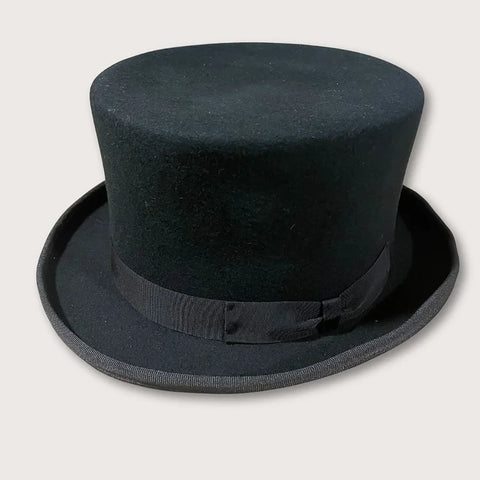 A pipe hat from Italy