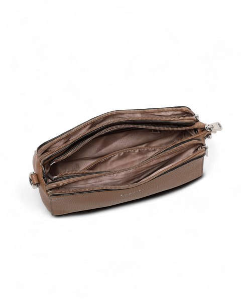 PUCCINI Anna - Dömutaska