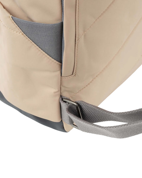 ROKA LONDON CANFIELD B Suistainable Bakpoki