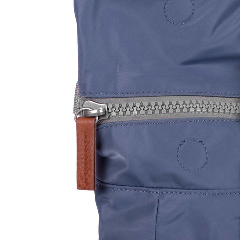 ROKA LONDON CANFIELD B Suistainable Bakpoki