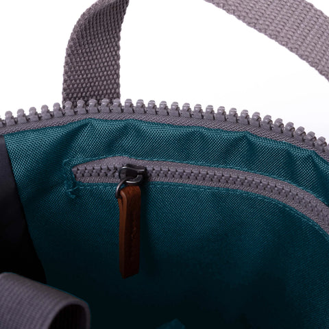ROKA LONDON Finchley Sustainable Large Backpack