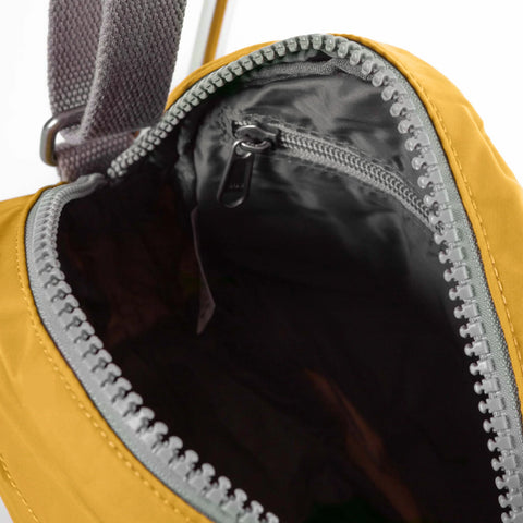 ROKA LONDON PADDINGTON Sustainable - Shoulder bag