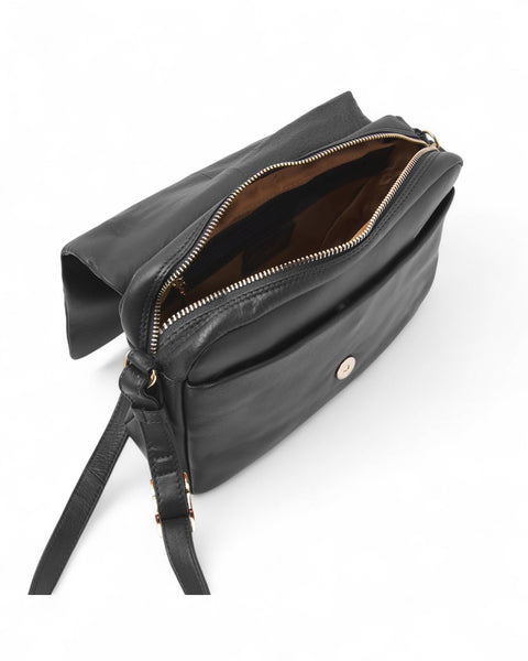 dR Amsterdam - Dömutaska